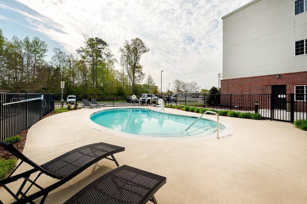 Candlewood Suites Rocky Mount By Ihg Exterior foto